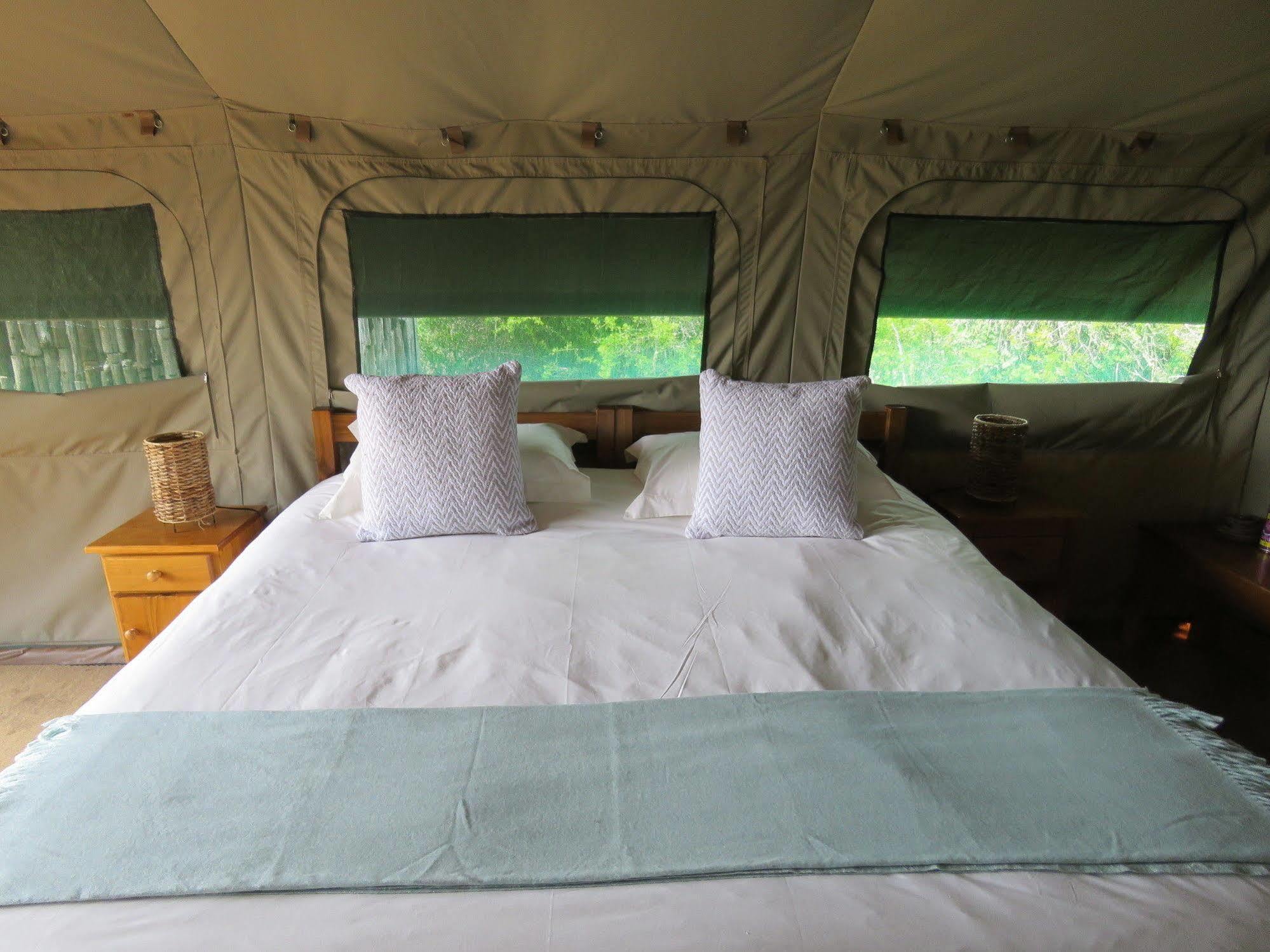 Woodbury Tented Camp - Riserva Faunistica di Amakhala Esterno foto